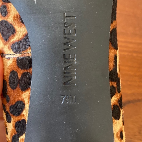 Nine West leopard print calf hair low heels - Picture 5 of 6